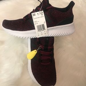 Adidas 6 1/2 Brand New 🖤